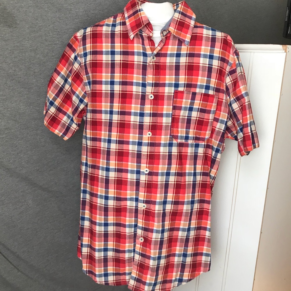 Mossimo plaid short sleeve button down shirt